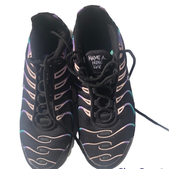 NIKE Tn Air Max “Have a Nike Day” Athletic Sneakers. - Picture 2 of 11